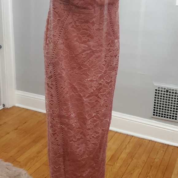 Dress - Picture 4 of 4